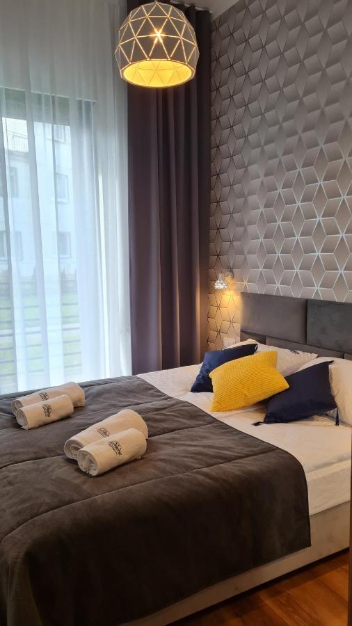 Daira Apartments อุสตรอเนียมอร์สเกีย ภายนอก รูปภาพ